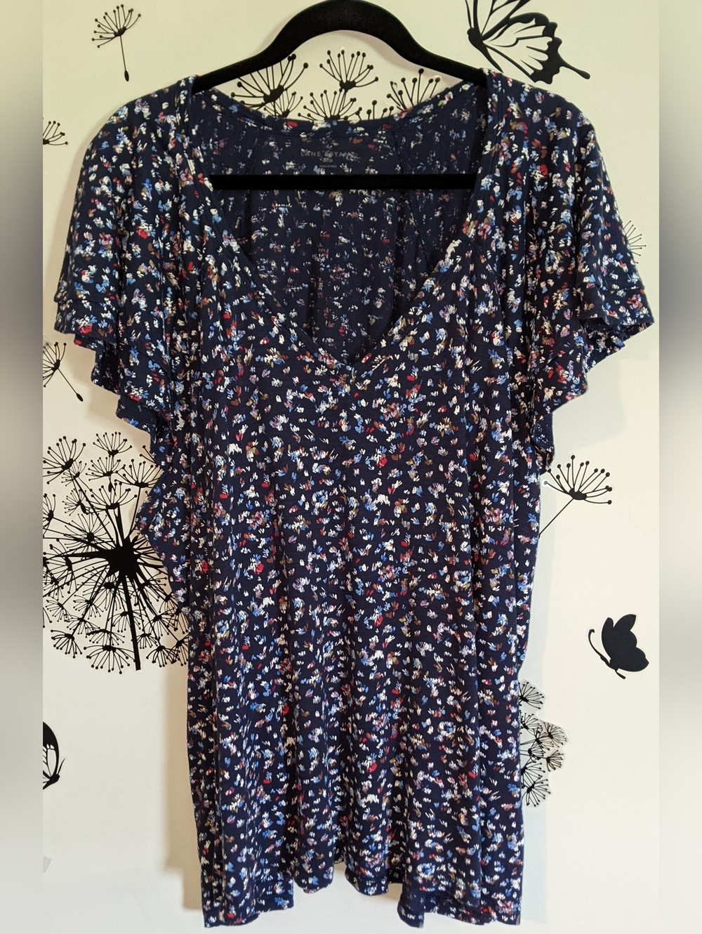 Lane Bryant Navy Floral V-Neck Tunic with Red & White Accents